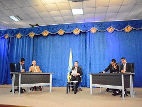 an academic debate at UOZ titled