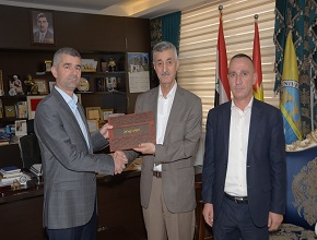 The University of Zakho gives an appreciation letter to Mullah Idris Ali